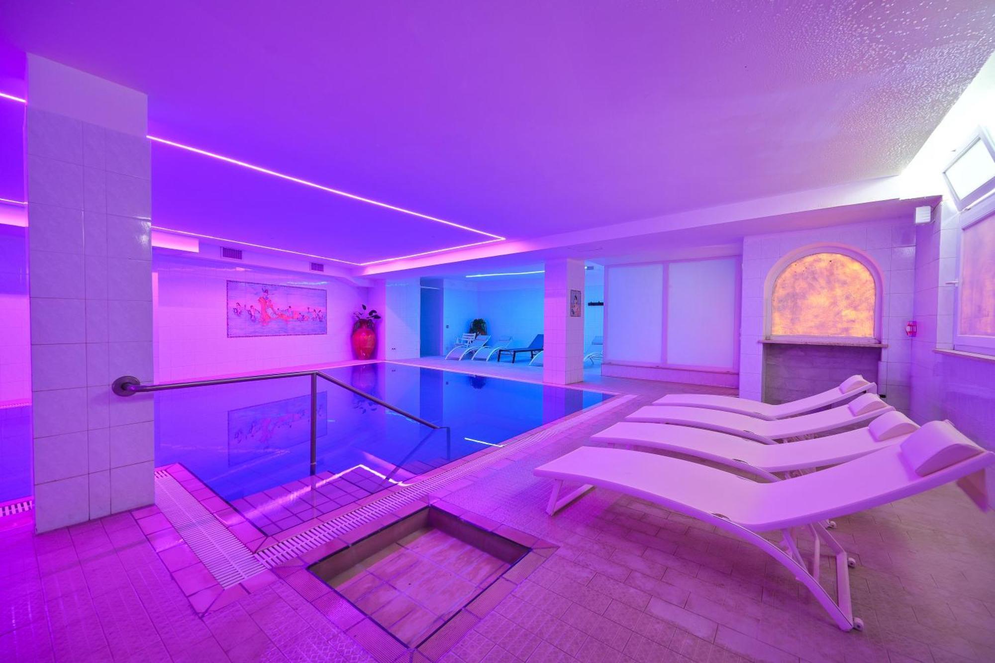 Отель Av Club Terme Colella Форио Экстерьер фото
